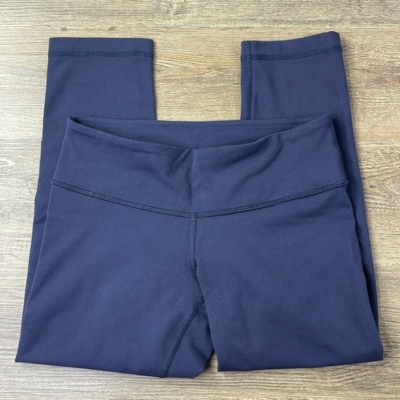 Lululemon Women’s 21” Align Crop Leggings, True Navy, size 6 - Picture 3 of 13